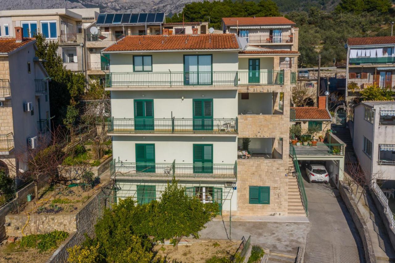 Besker * Makarska